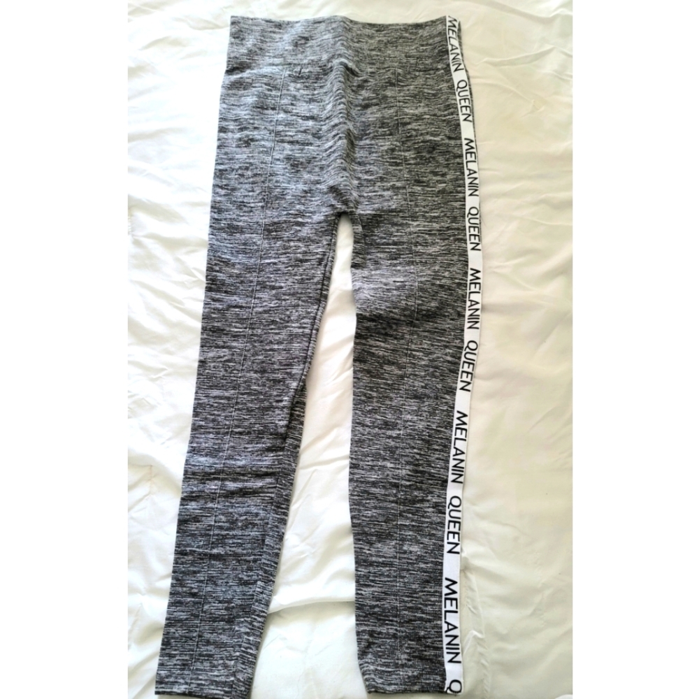 Feathers leggings XL/runs small Grey